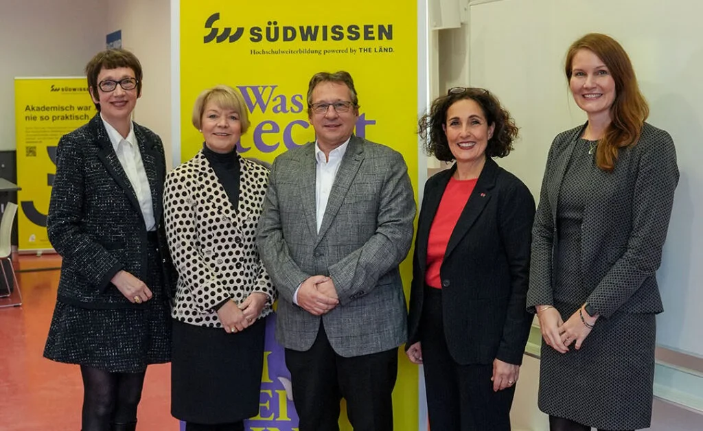 Der neu gewählte Sprecher:innenrat des Netzwerks SÜDWISSEN: Karin Vach, Panja Mücke, Andreas Frey, Conny Mayer-Bonde, Silke Hertel (v. l. n. r.) Bild: Wolfgang Finke / SÜDWISSEN