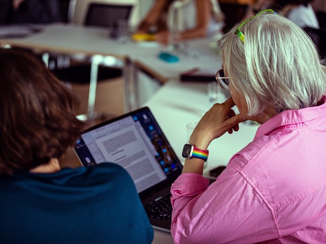 Neues PHKA-Weiterbildungsangebot: Lernen und Arbeiten im Austausch der Generationen. Foto: PHKA/Joel Frank