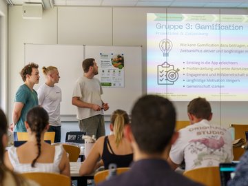 PHKA-Studierende bei der Abschlussveranstaltung des Seminars Social Entrepreneurship. Foto: PHKA/Ludwig Hahl