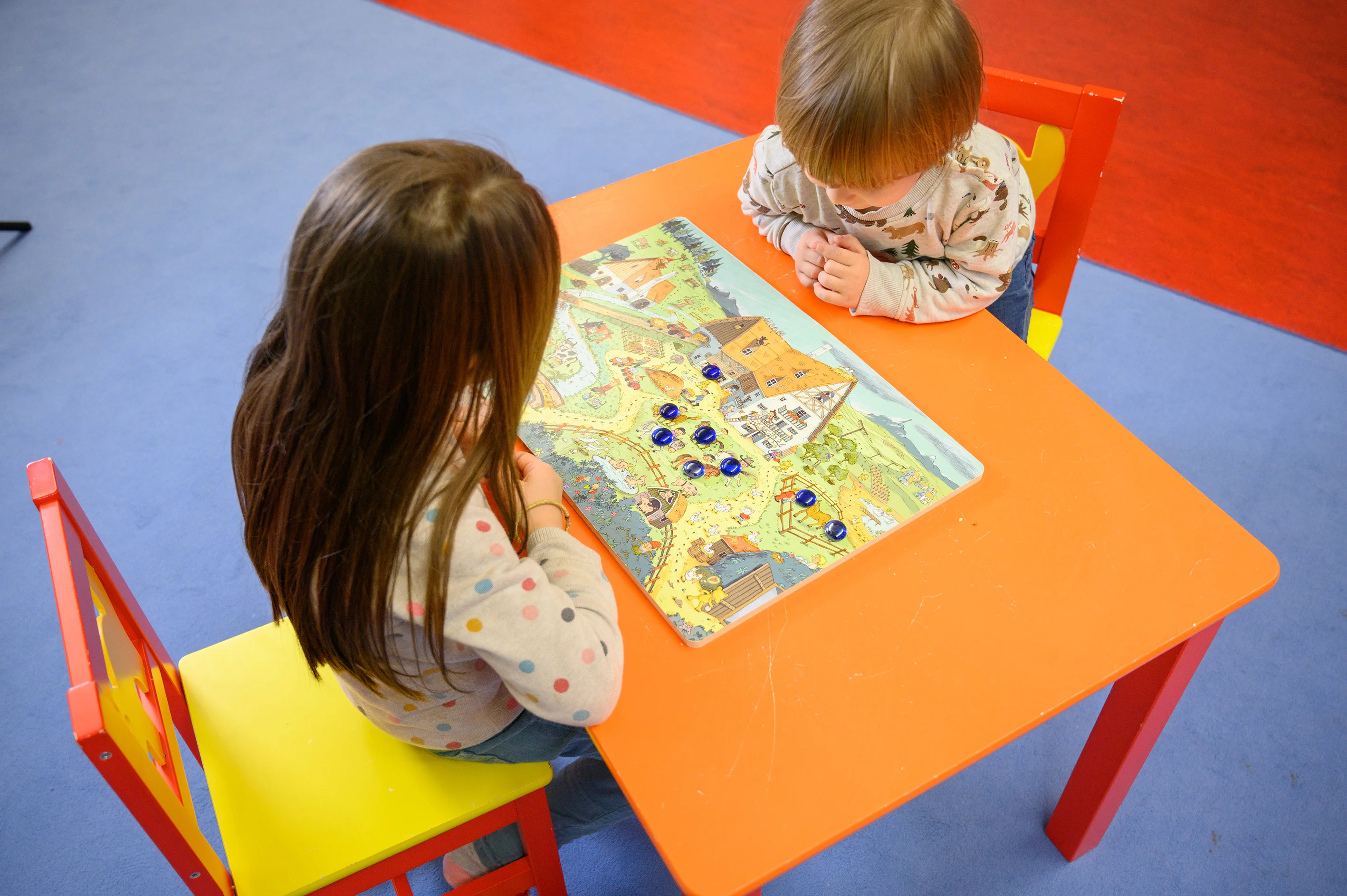 PHKA-Projekt „MiniMa als Wegbegleitung“: Kinder dabei unterstützen, mathematische Kompetenzen früh zu erwerben. Foto: Mark Sprenger
