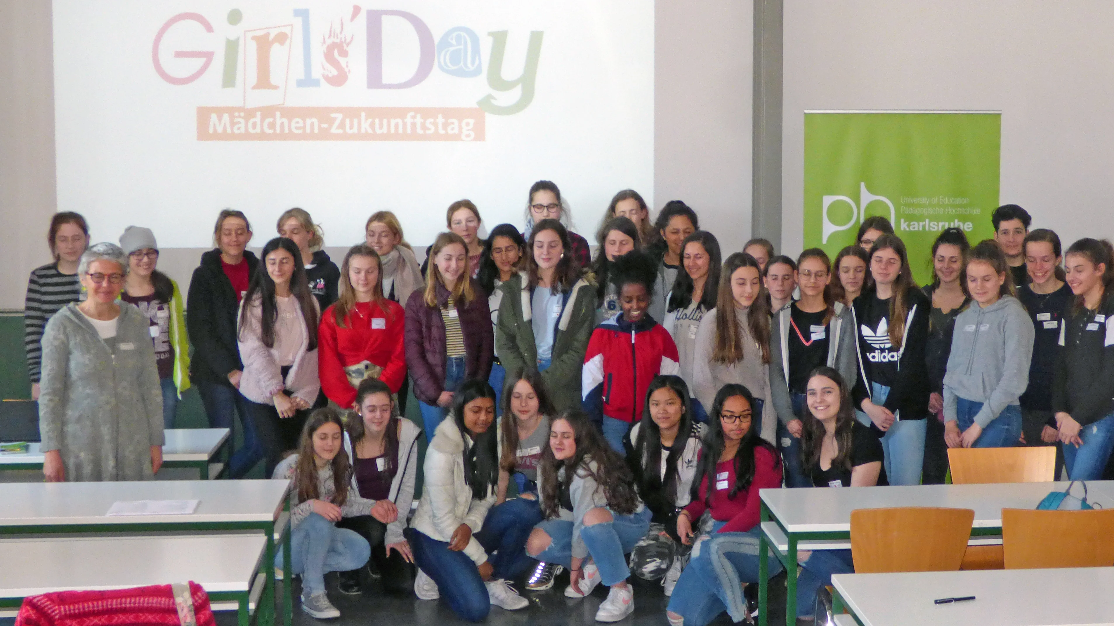 Girls‘ Day an der PHKA: Dieses Jahr sind leider keine Präsenzveranstaltungen möglich, aber es gibt spannende Online-Angebote. Archiv-Foto: PHKA