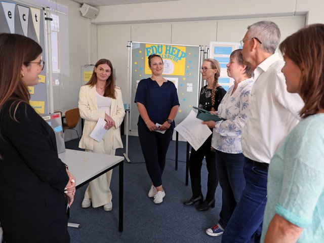 Abschlusspräsentation: PHKA-Studierende stellen einer Jury ihre sozialen Geschäftsideen vor. Foto: PHKA/Thelen © Die kostenfreie Verwendung des Fotos ist ausschließlich für journalistische Zwecke in Verbindung mit der Pressemitteilung sowie unter Angabe der Quelle gestattet. 