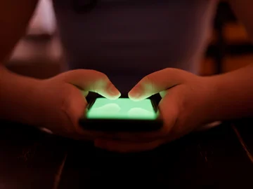 Künstliche Intelligenz: Schüler:innen sollten lernen können, reflektiert und kompetent damit umzugehen. Foto: Joel Frank/PHKA