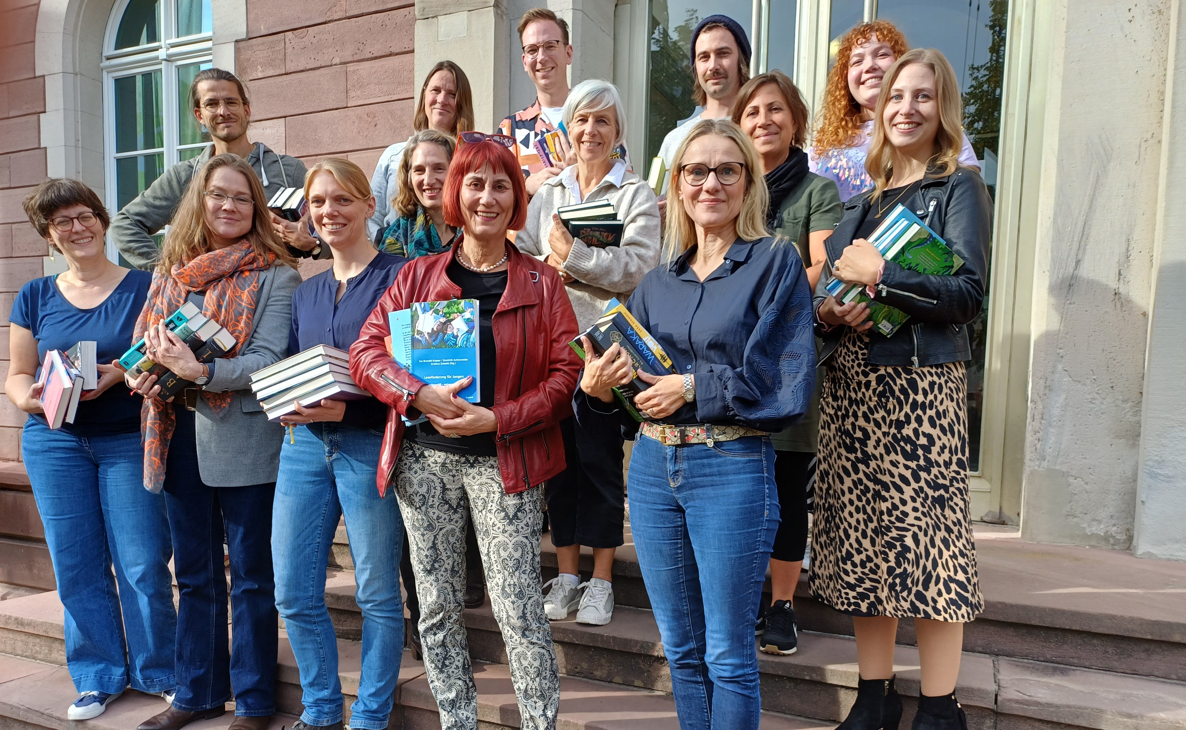 Leseförderung: Anfang Oktober traf sich die Fachjury von boys & books an der Pädagogischen Hochschule Karlsruhe zu ihrer 14. Redaktionskonferenz. Foto: PHKA
