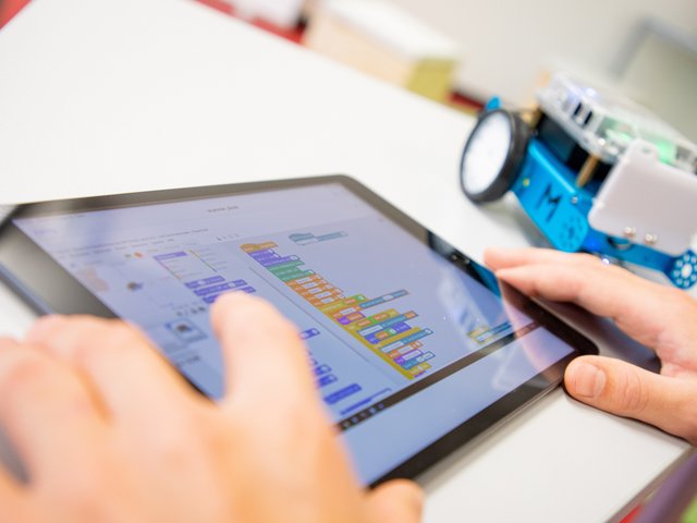 Digitalisierung spielerisch erleben: Bei der Bunten Nacht der Digitalisierung am 1. Juli an der PHKA. Foto: Manherz/PHKA