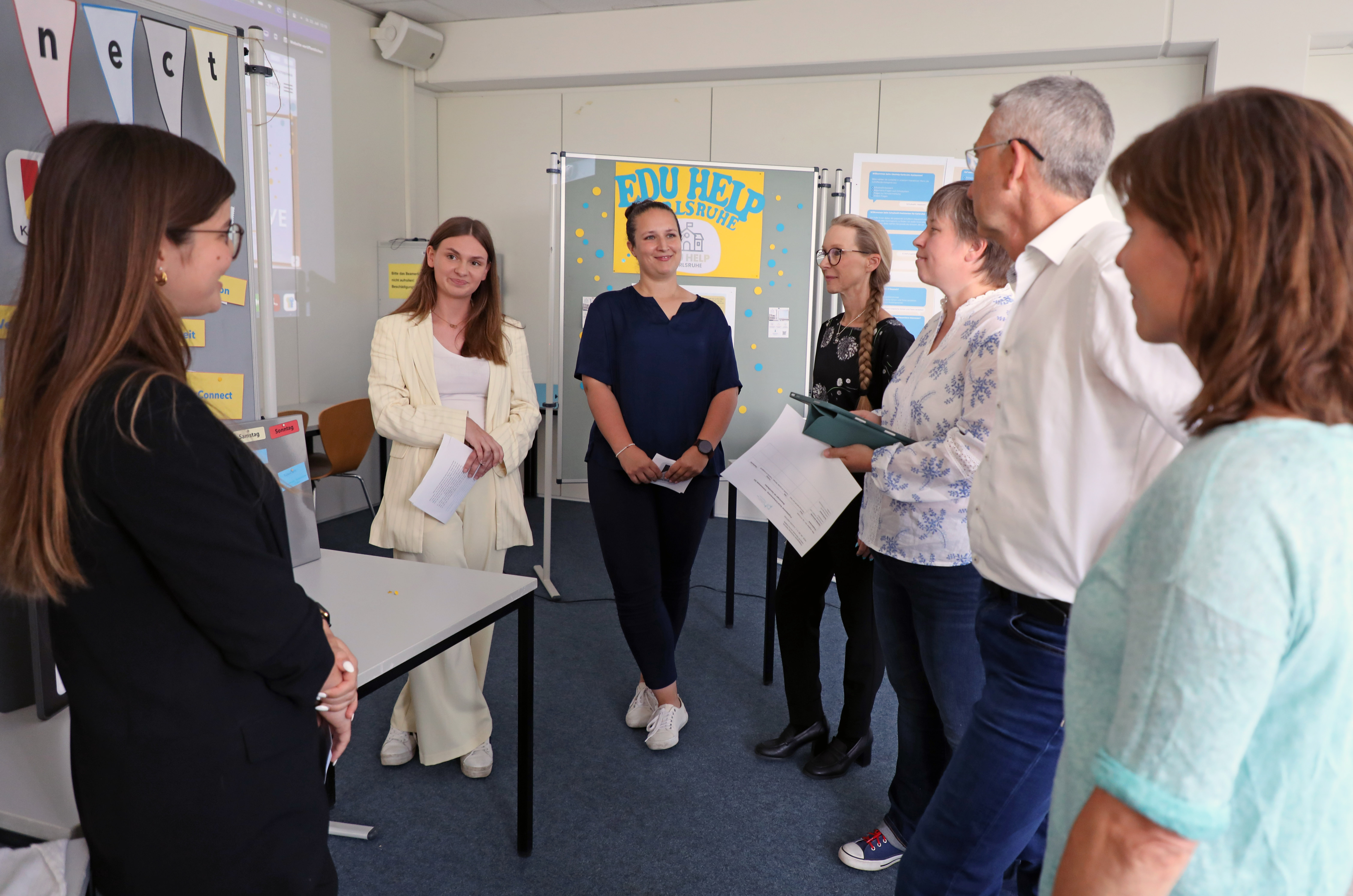 Abschlusspräsentation: PHKA-Studierende stellen einer Jury ihre sozialen Geschäftsideen vor. Foto: PHKA/Thelen © Die kostenfreie Verwendung des Fotos ist ausschließlich für journalistische Zwecke in Verbindung mit der Pressemitteilung sowie unter Angabe der Quelle gestattet. 